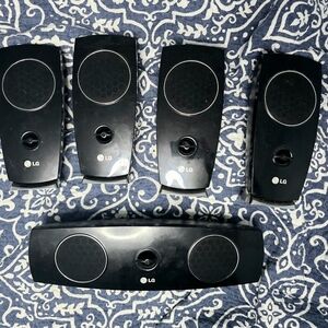 LG SH94SC-C 5.1 Channel Speaker System